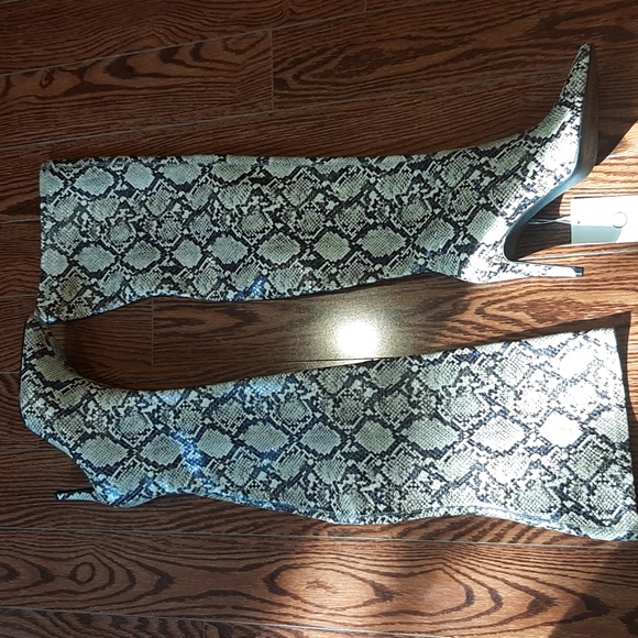 Design concept studio cream black snake print thigh high over the knee boots NWT - Picture 2 of 4